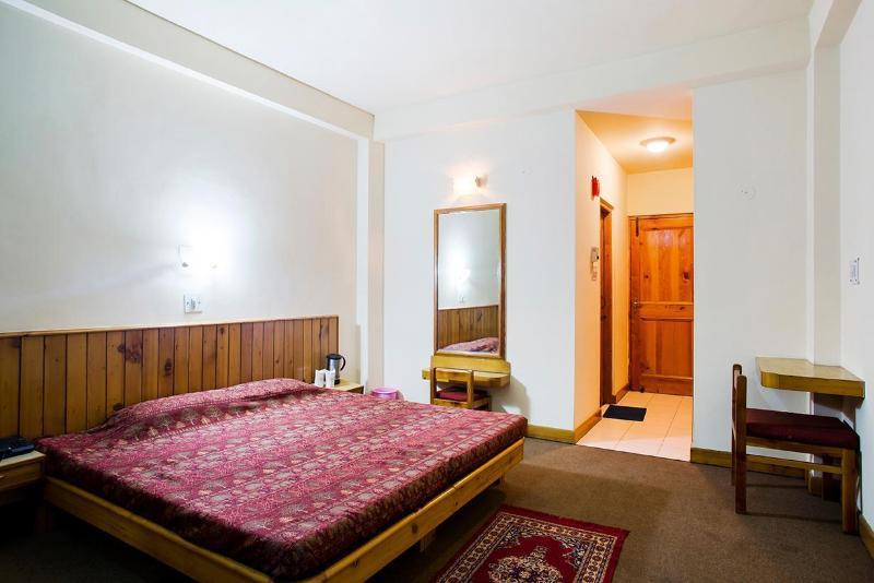 มานาลิคอนทิเน็นทอล Hotel มะนาลี ภายนอก รูปภาพ